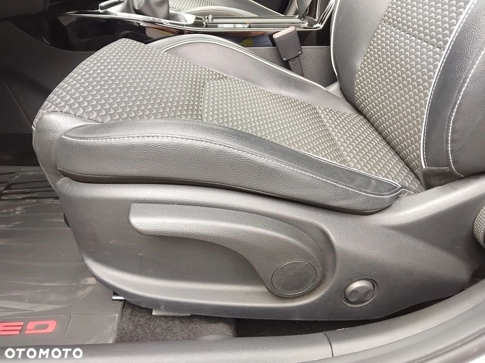 Kia Ceed 1.5 T-GDI L - 20