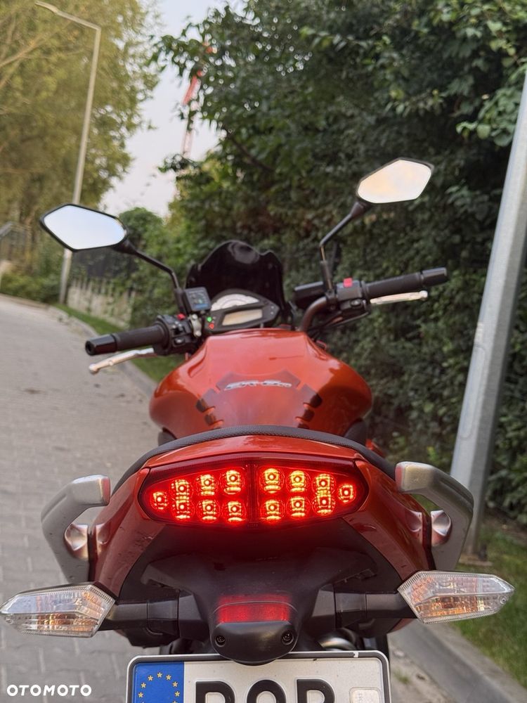 Kawasaki ER - 12