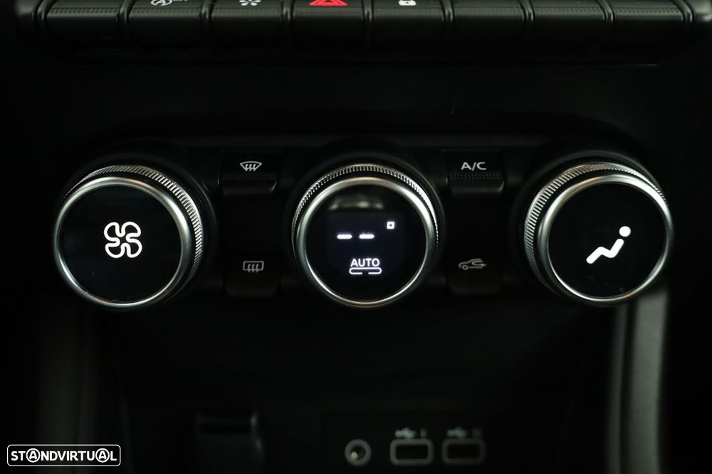 Renault Captur 1.0 TCe Techno Bi-Fuel - 13