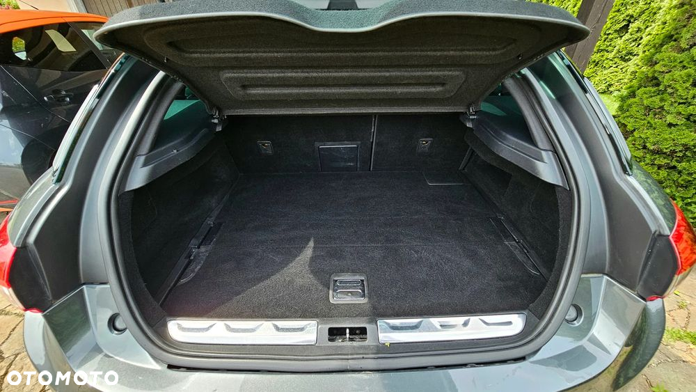 Citroën DS5 2.0 HDi Hybrid4 SoChic MCP - 2