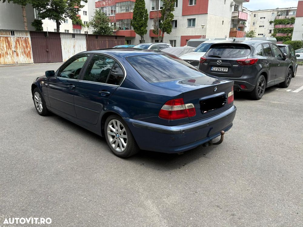 BMW Seria 3 320td - 8