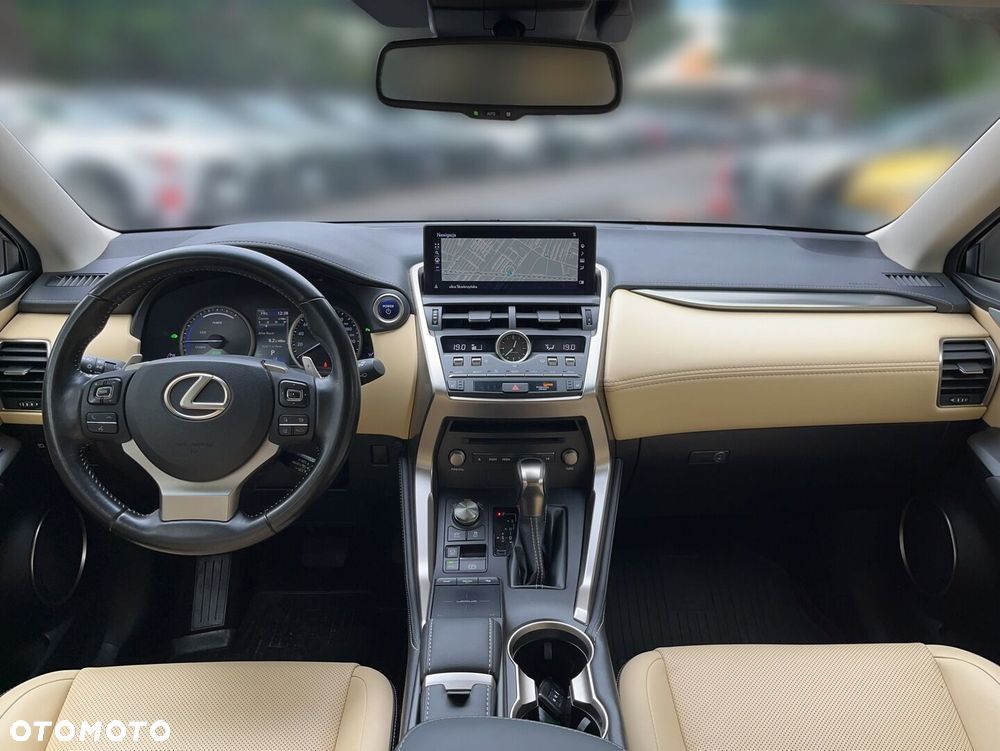 Lexus NX 300h Comfort AWD - 8