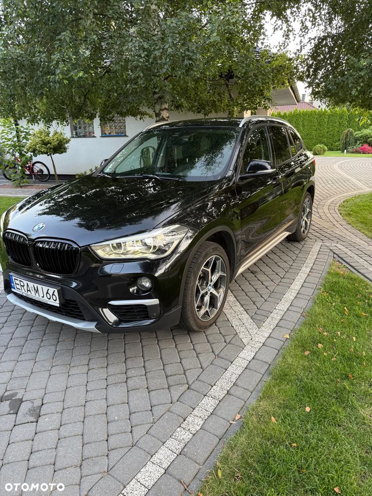 BMW X1 xDrive18d - 11