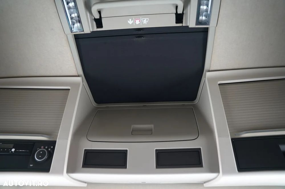 Volvo FH 460 / 7.4 M CORTINĂ / I-SAVE / I-PARK COOL / PUNTE RIDICATĂ / DIRECȚIE / CORTINĂ RANFORSATĂ - 31