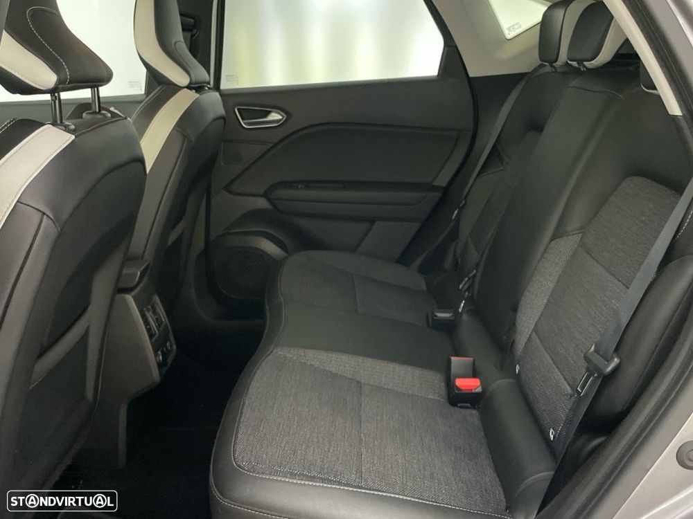 Renault Captur 1.5 dCi Exclusive — fotografia 12