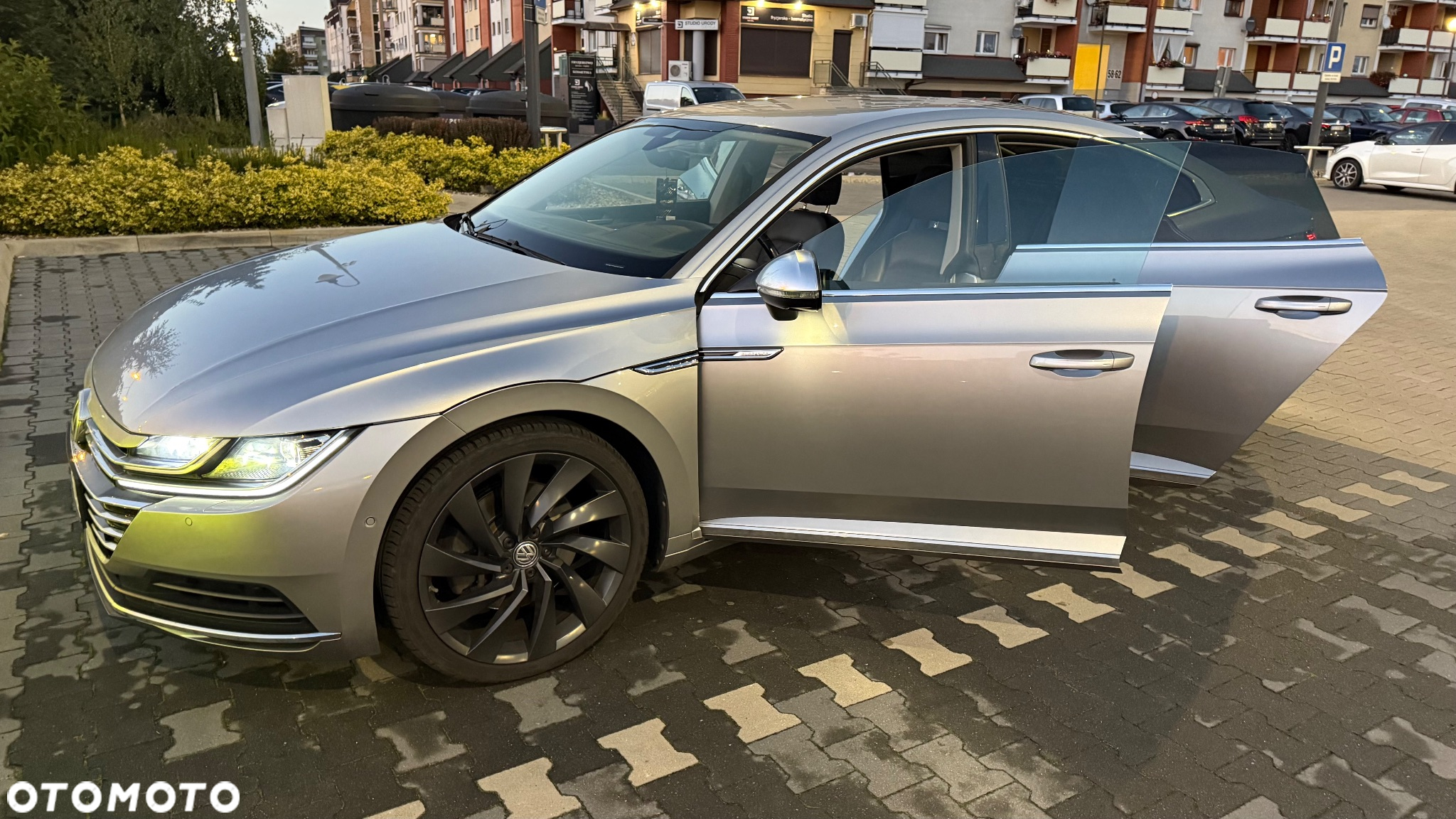 Volkswagen Arteon 2.0 TDI Bi-Turbo SCR 4Mot Elegance DSG - 9