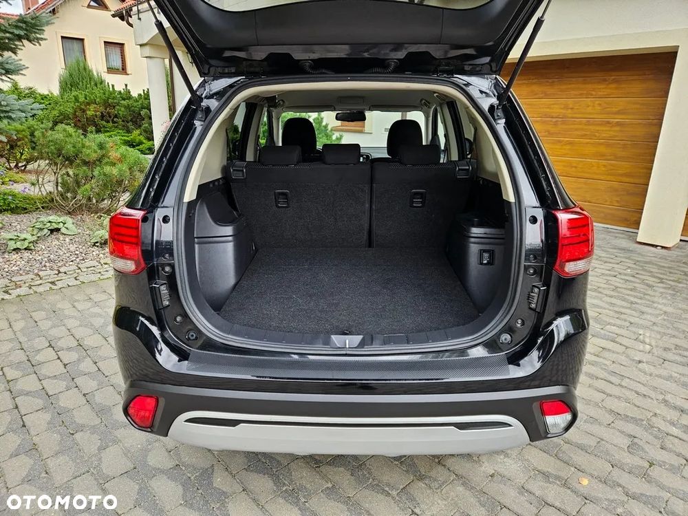 Mitsubishi Outlander - 39