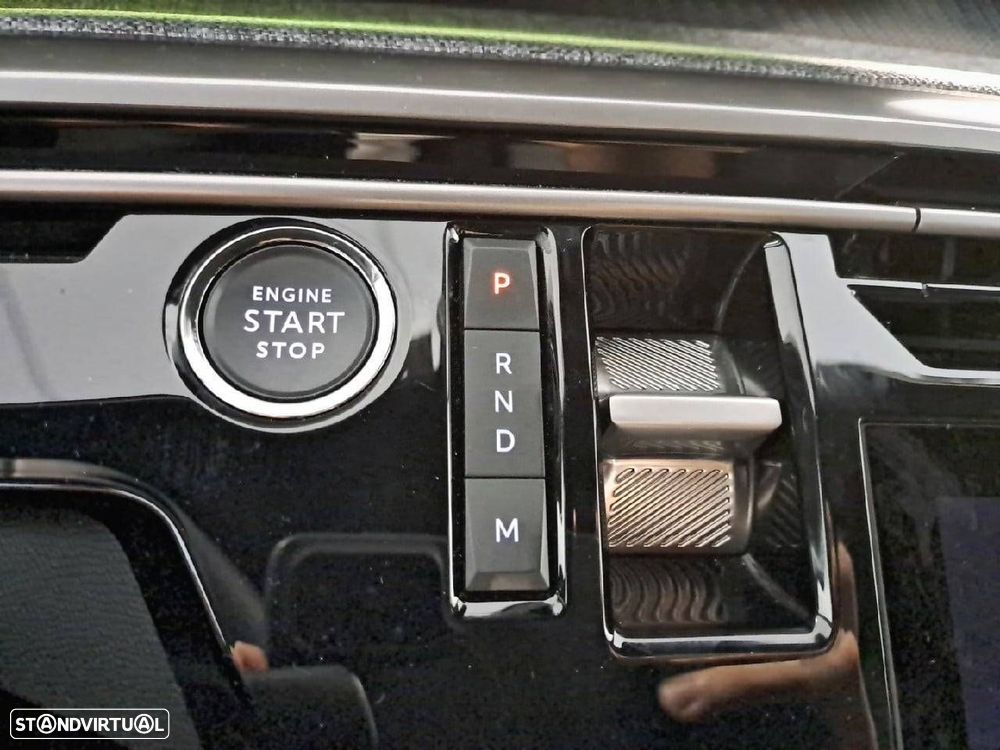 Peugeot 5008 1.2 Hybrid Allure e-DCS6 - 18