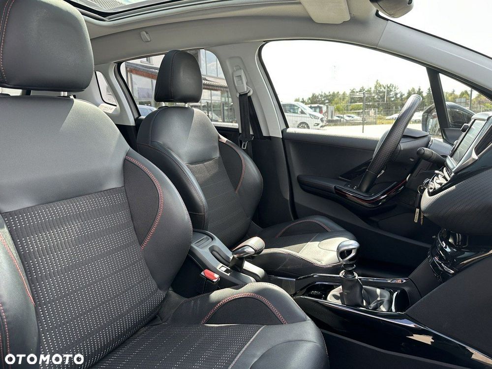 Peugeot 2008 BlueHDi FAP 120 STOP & START GT-Line Edition - 15