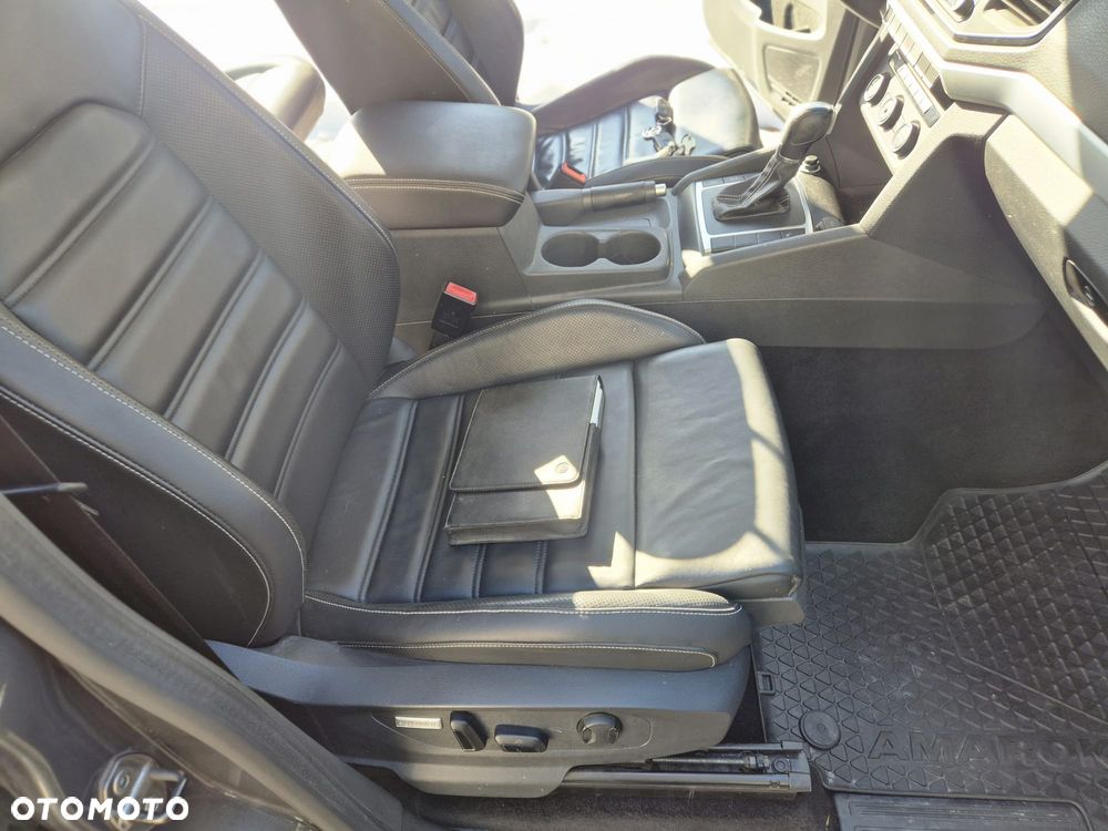 Volkswagen Amarok 3.0 V6 TDi 4MOTION Aventura - 6