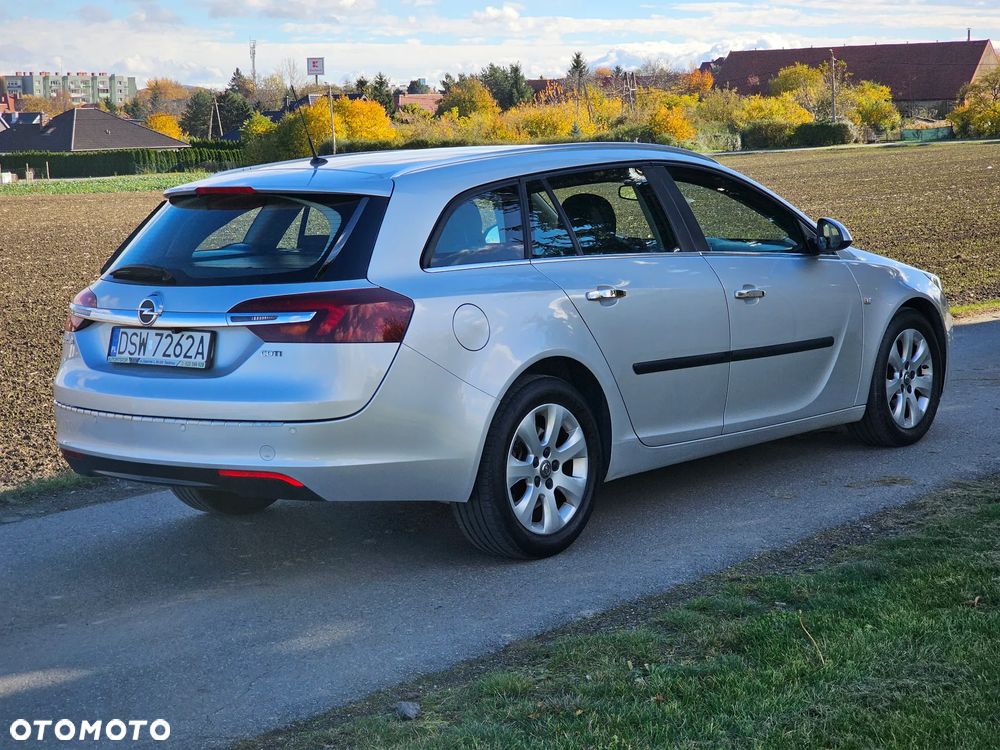 Opel Insignia - 8