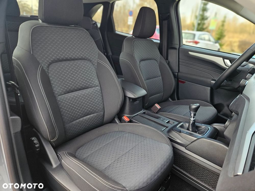 Ford Kuga - 33