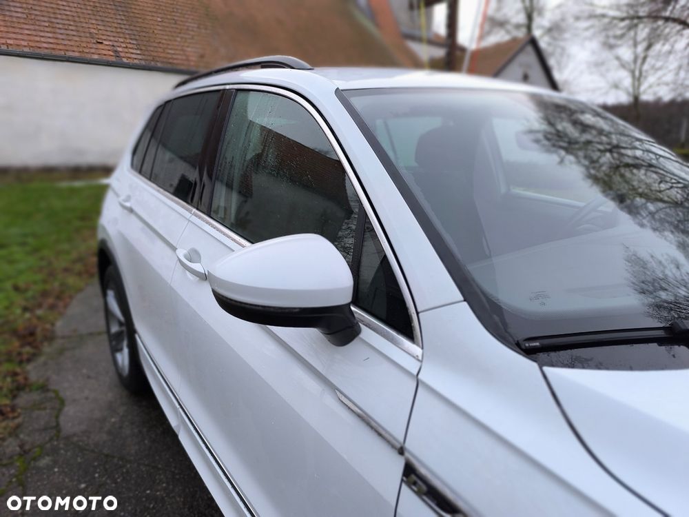 Volkswagen Tiguan - 12