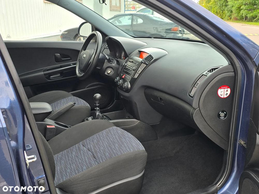 Kia Ceed 1.6 Optimum + - 9