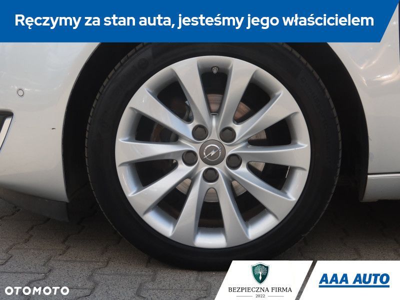 Opel Insignia - 16