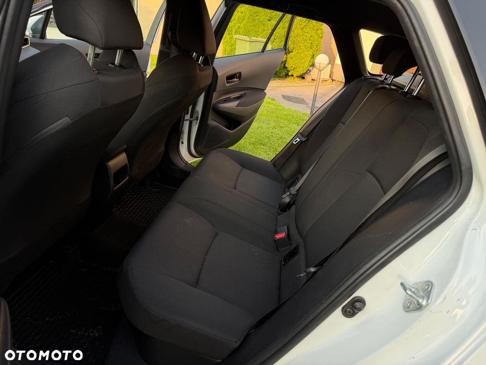 Toyota Corolla 1.8 Hybrid Comfort - 27