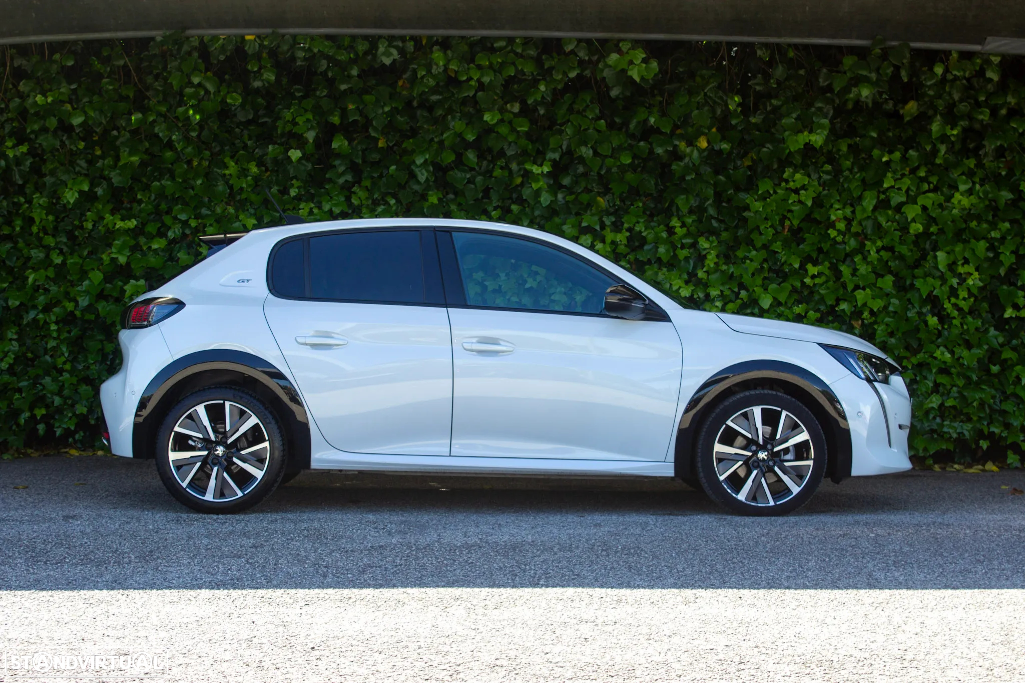 Peugeot 208 1.5 BlueHDi GT Line - 6