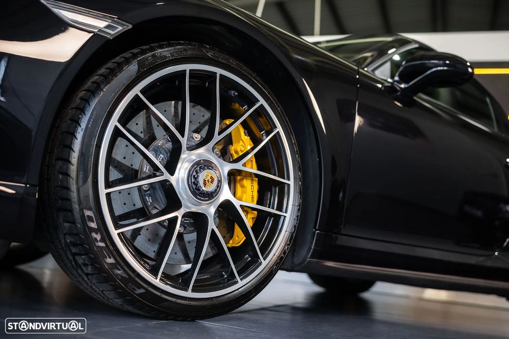 Porsche 911 (991) Turbo S Cabriolet - 7