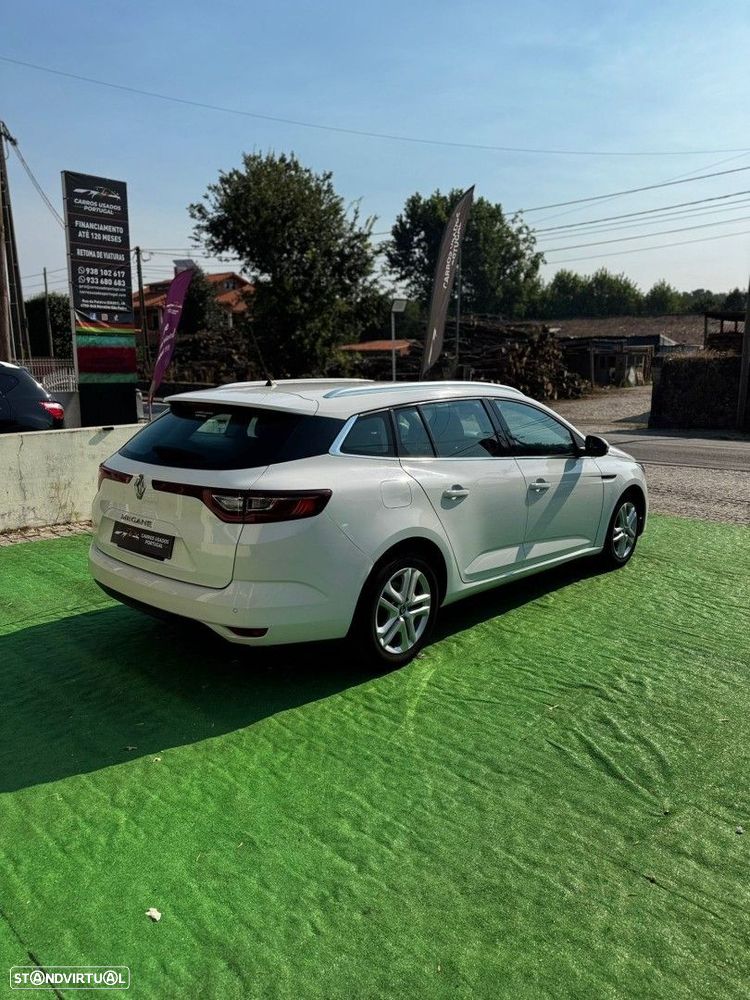 Renault Mégane Sport Tourer 1.5 Blue dCi Zen - 6