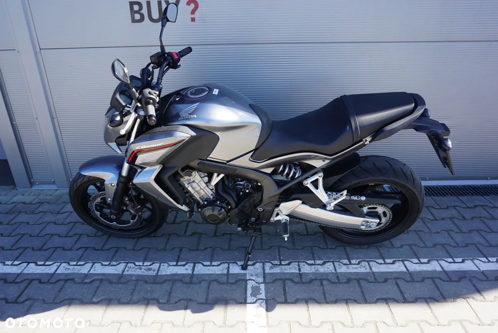 Honda CB - 16