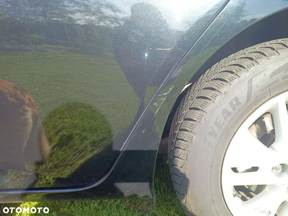 Toyota Auris Hybrid 135 Active - 26