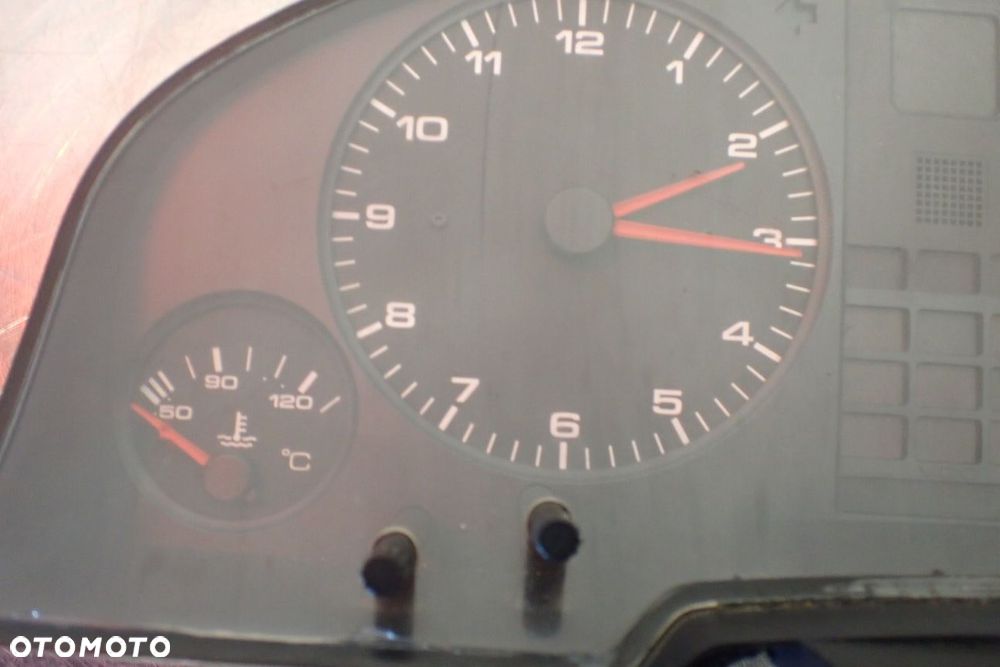 LICZNIK AUDI 80 1.9 - 6