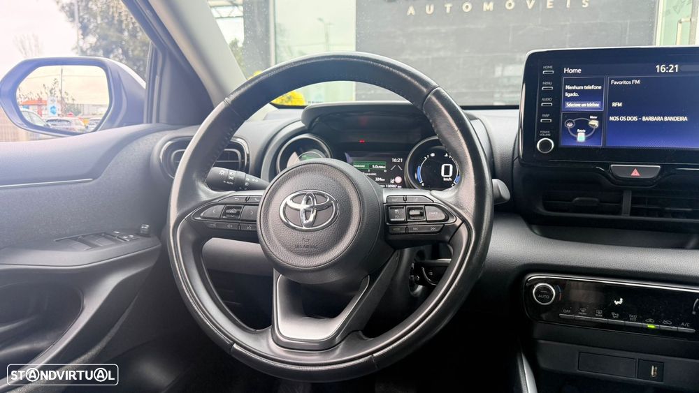 Toyota Yaris 1.5 HSD Comfort+P.Style - 17
