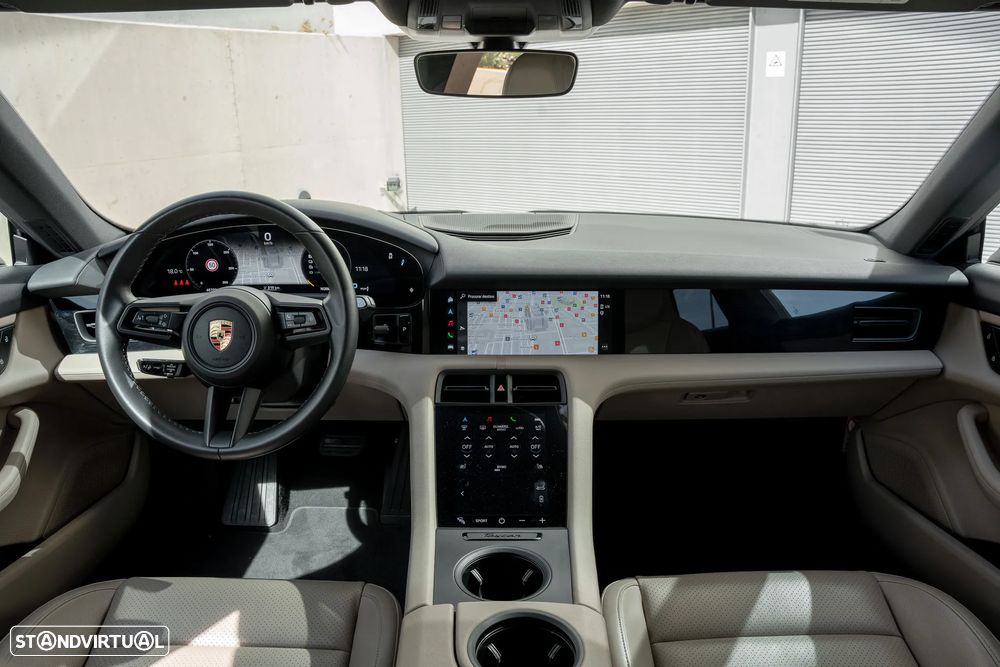 Porsche Taycan Sport Turismo Standard - 8