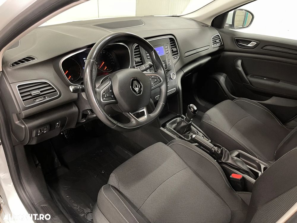 Renault Megane TCe GPF Zen - 6