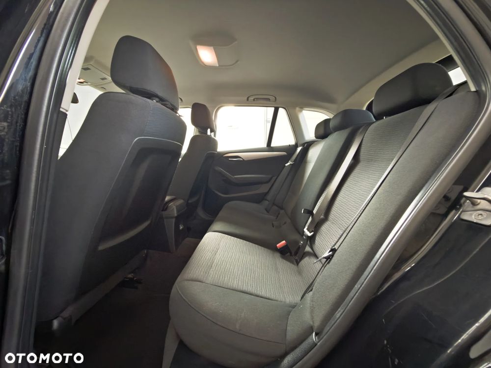 BMW X1 xDrive18d xLine - 26