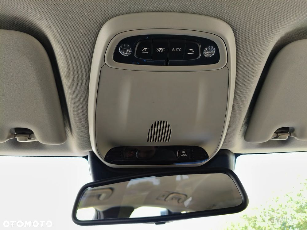 Volvo XC 60 T5 AWD Momentum - 26