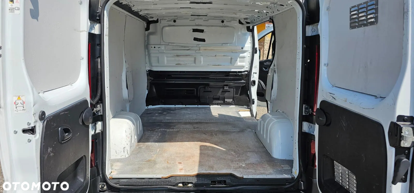 Renault TRAFIC - 9