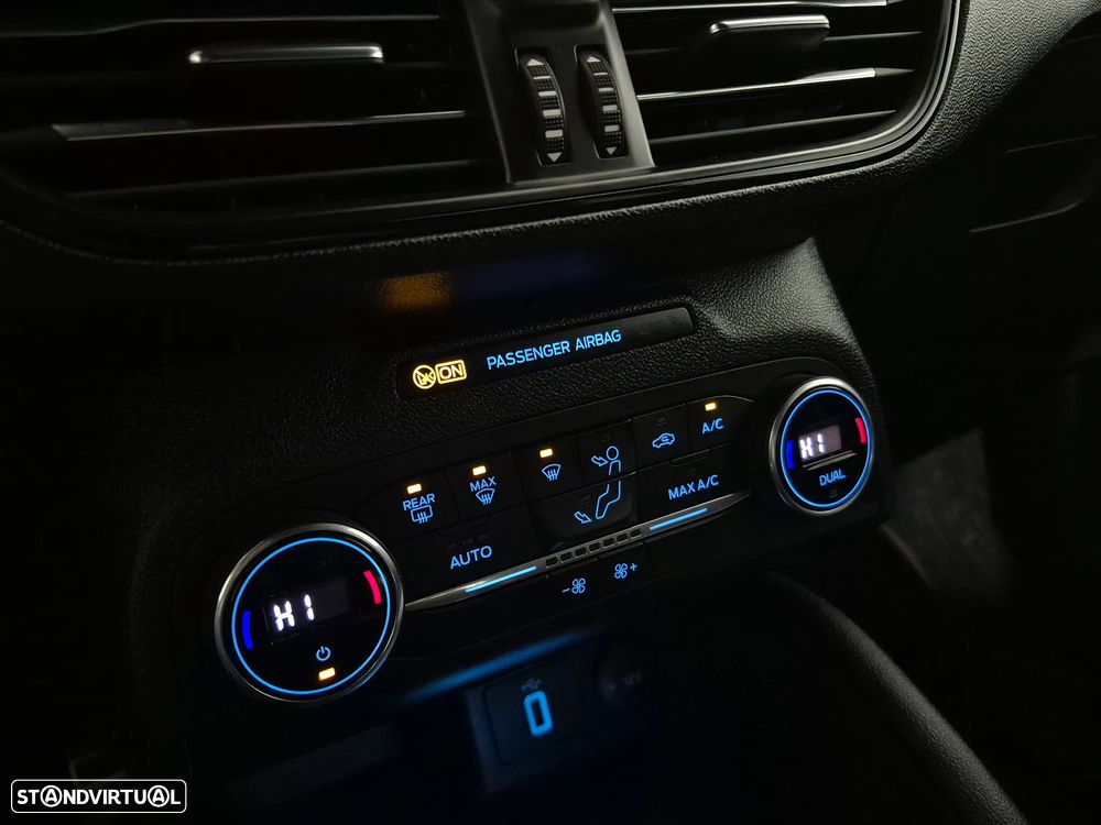 Ford Focus 1.5 TDCi ECOBlue ST-Line - 18