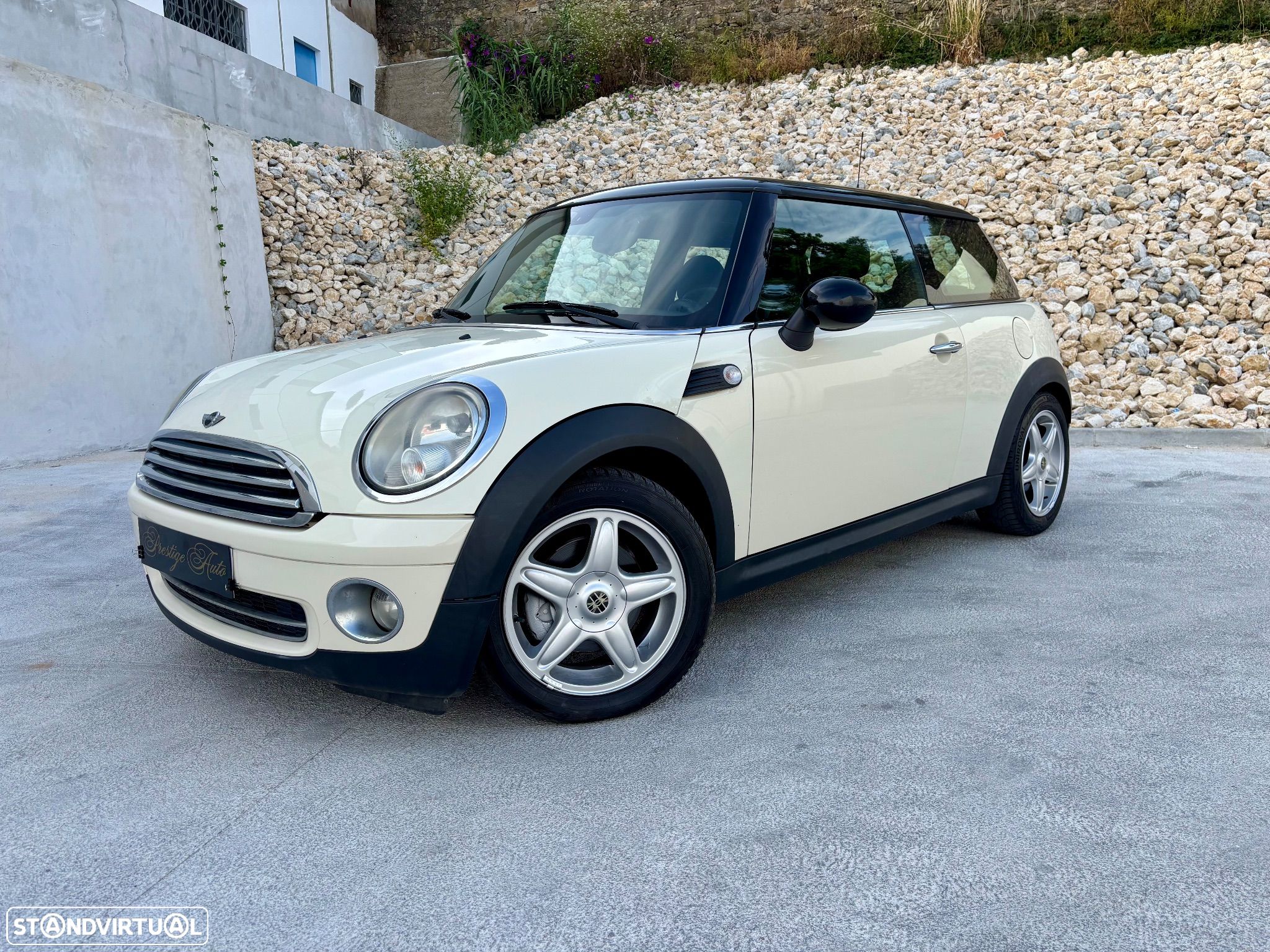 MINI 3 Portas Cooper D - 1