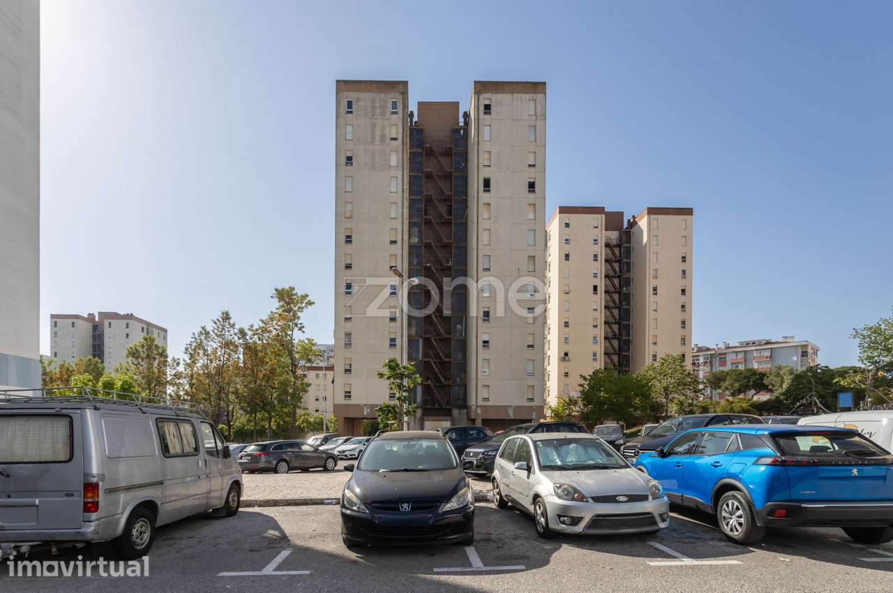 T3 no Laranjeiro, Almada | Excelente Localização e Vista Desafogada - Grande imagem: 2/33