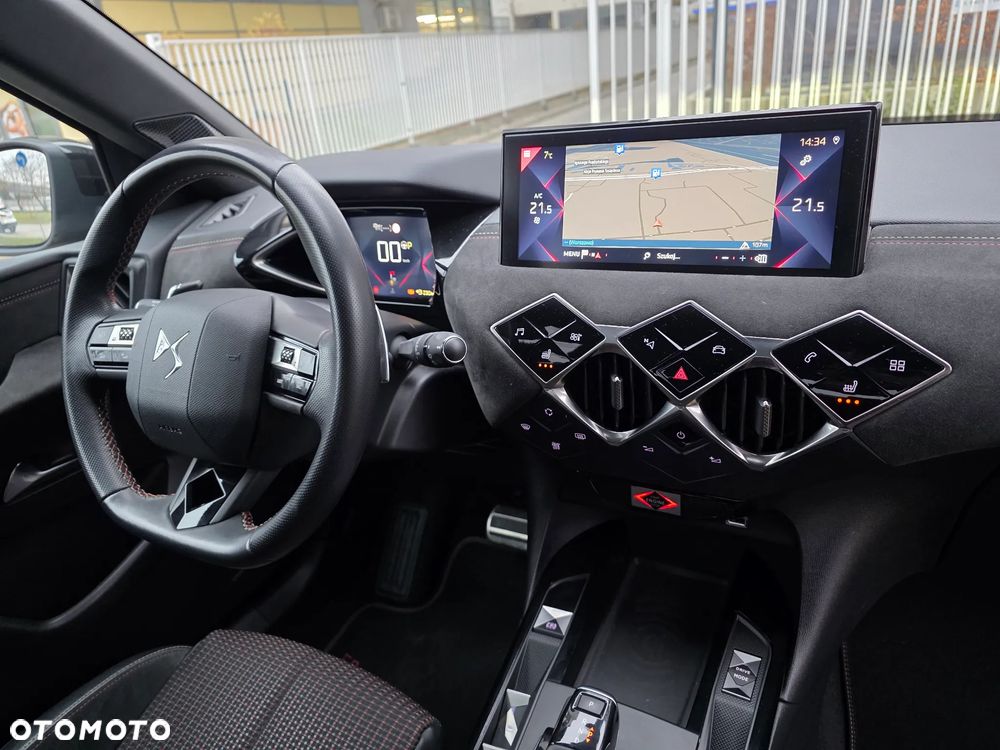 DS Automobiles DS 3 Crossback 1.2 PureTech Performance Line + - 9