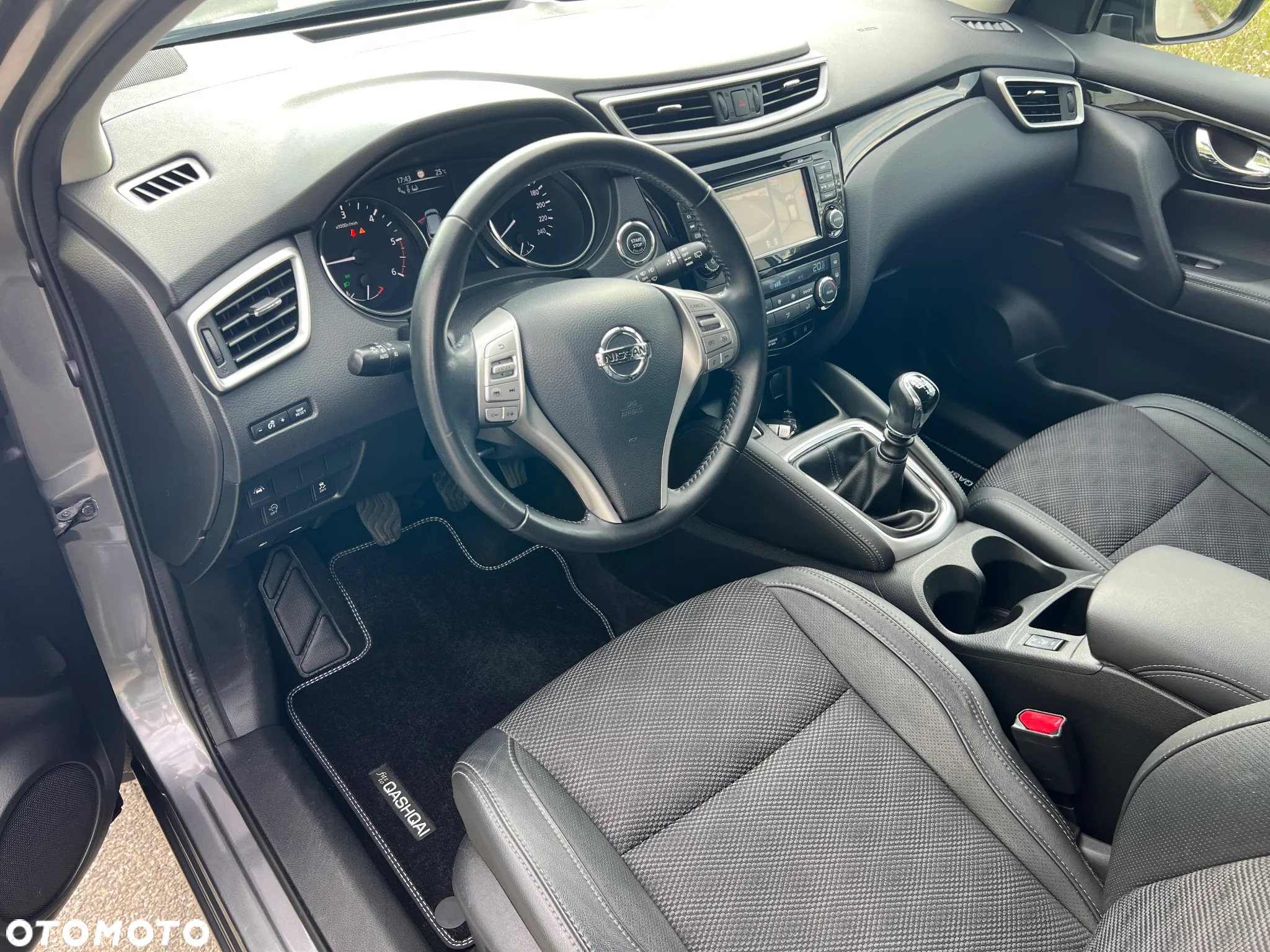 Nissan Qashqai 1.5 dCi Tekna - 15
