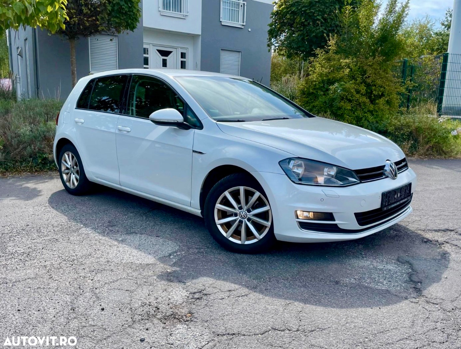 Volkswagen Golf 1.4 TSI BlueMotion Technology Lounge - 4