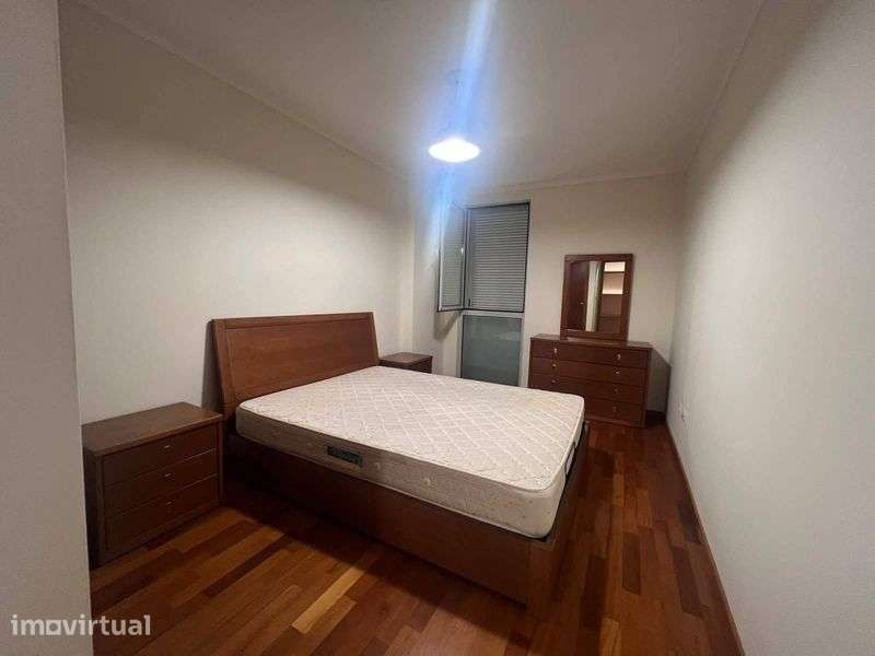 Apartamento T1 no Centro de Santa Cruz - Grande imagem: 3/12