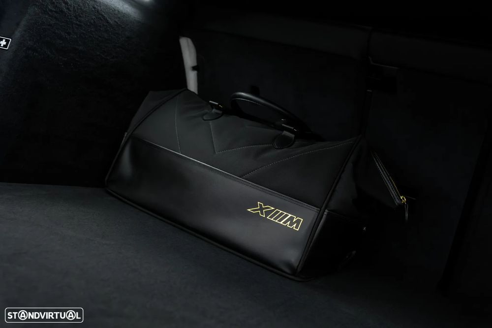 BMW XM Label Red - 9