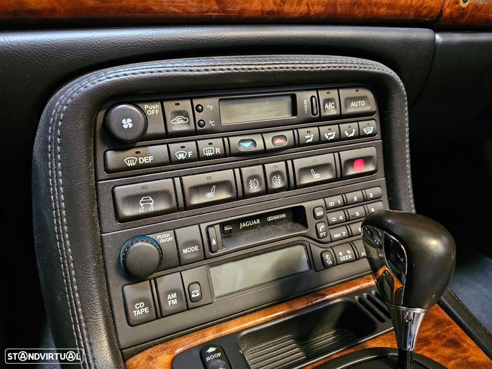 Jaguar XK XKR 4.2 Coupé SC - 18