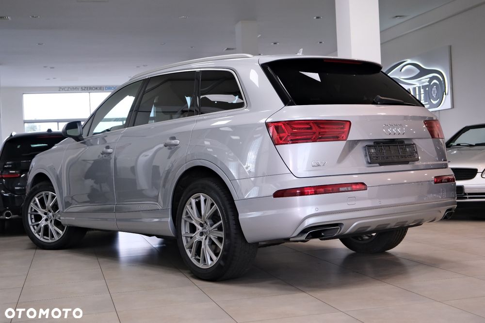 Audi Q7 - 15