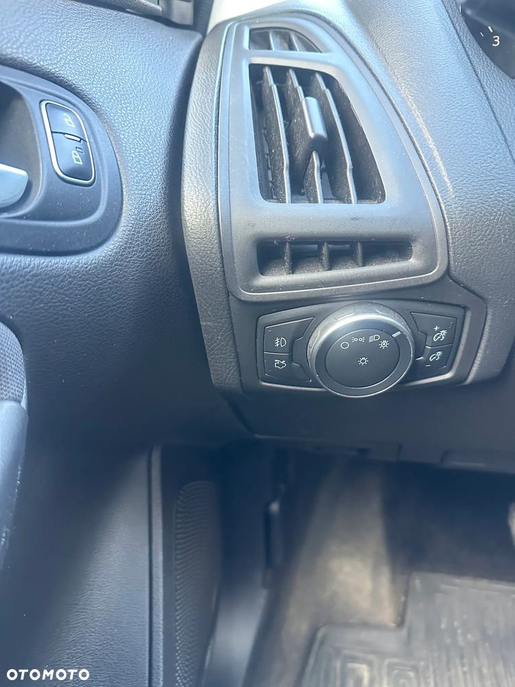 Ford Focus - 11