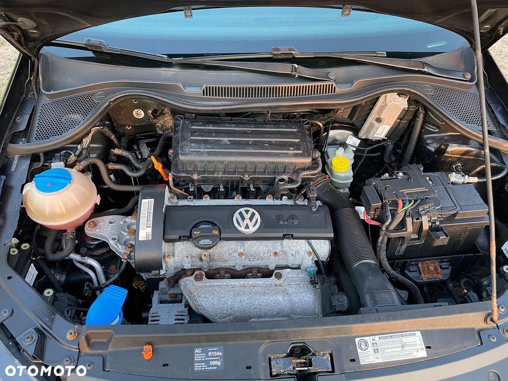 Volkswagen Polo 1.4 16V Comfortline - 24