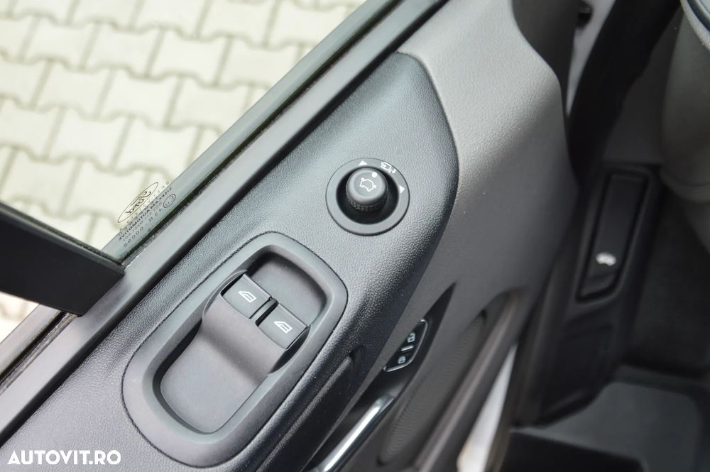 Ford Transit Custom Kombi 320 2.0 EcoBlue 105 CP L1H1 Trend - 33