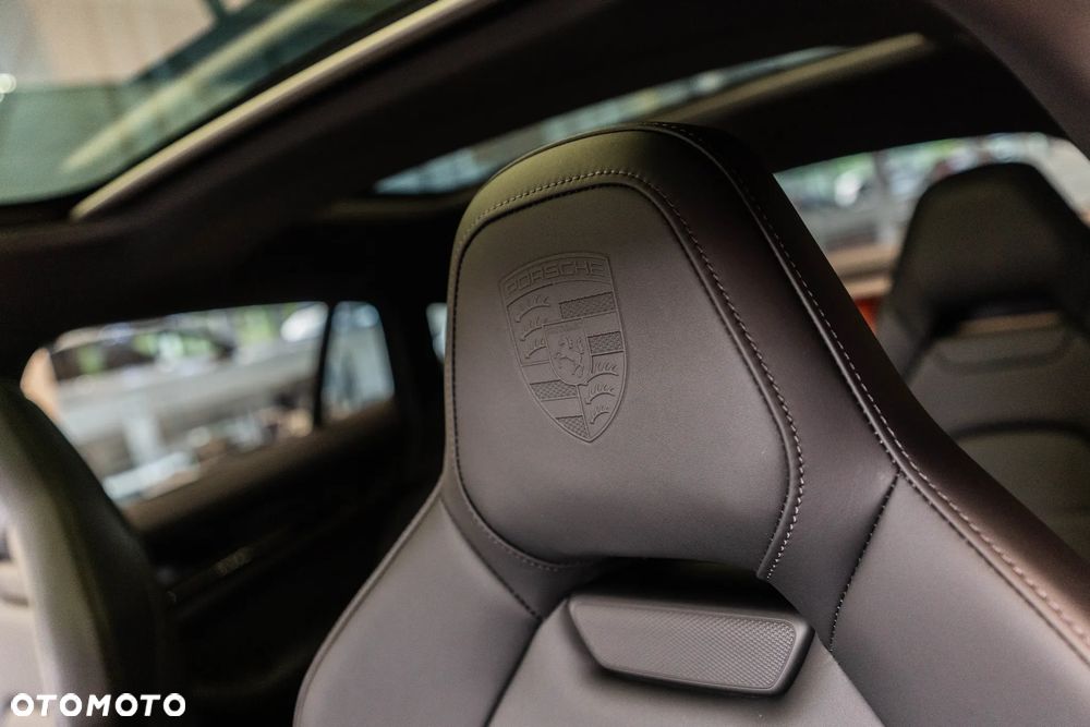 Porsche Panamera 4 - 28