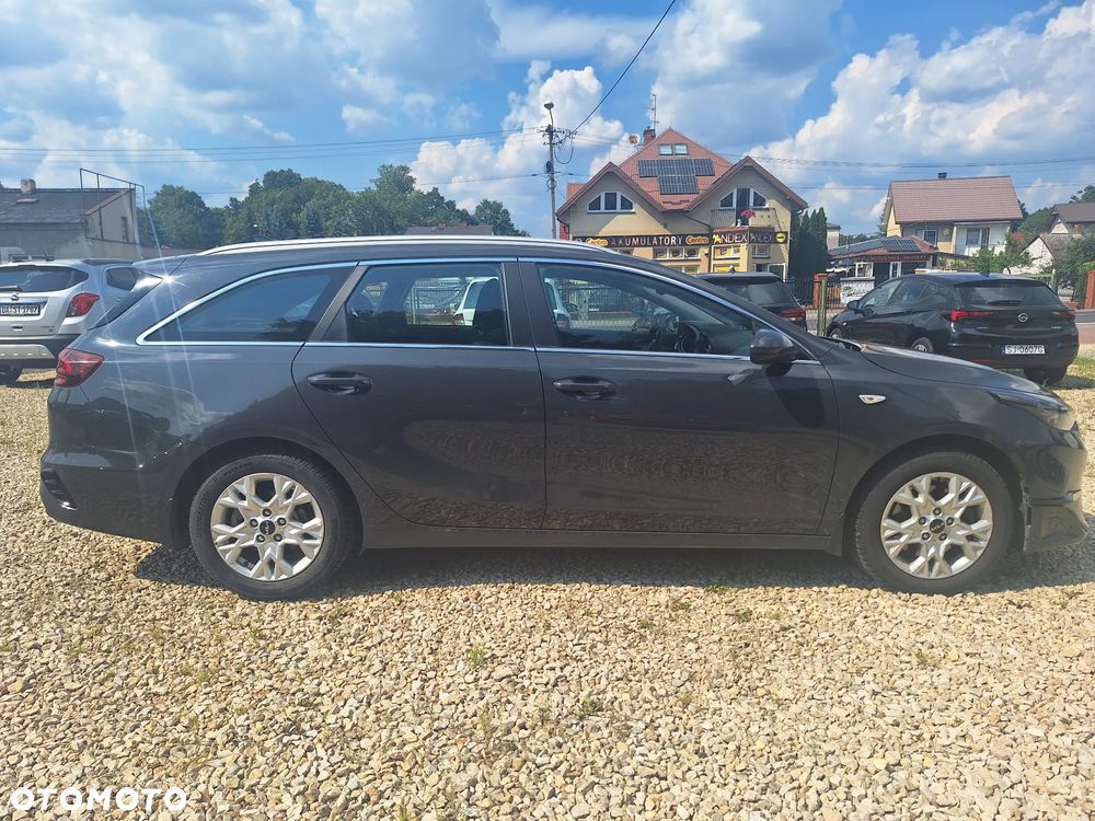 Kia Ceed 1.5 T-GDI M - 12