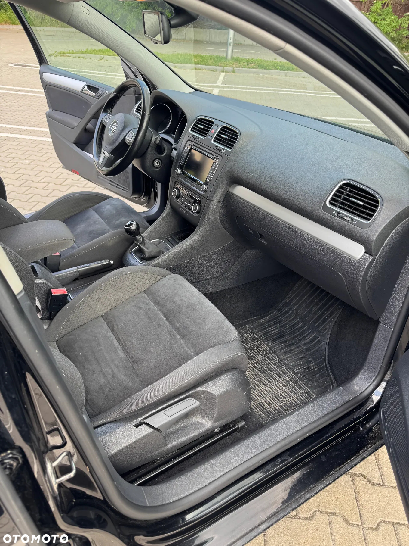 Volkswagen Golf VI 1.6 TDI Highline - 15