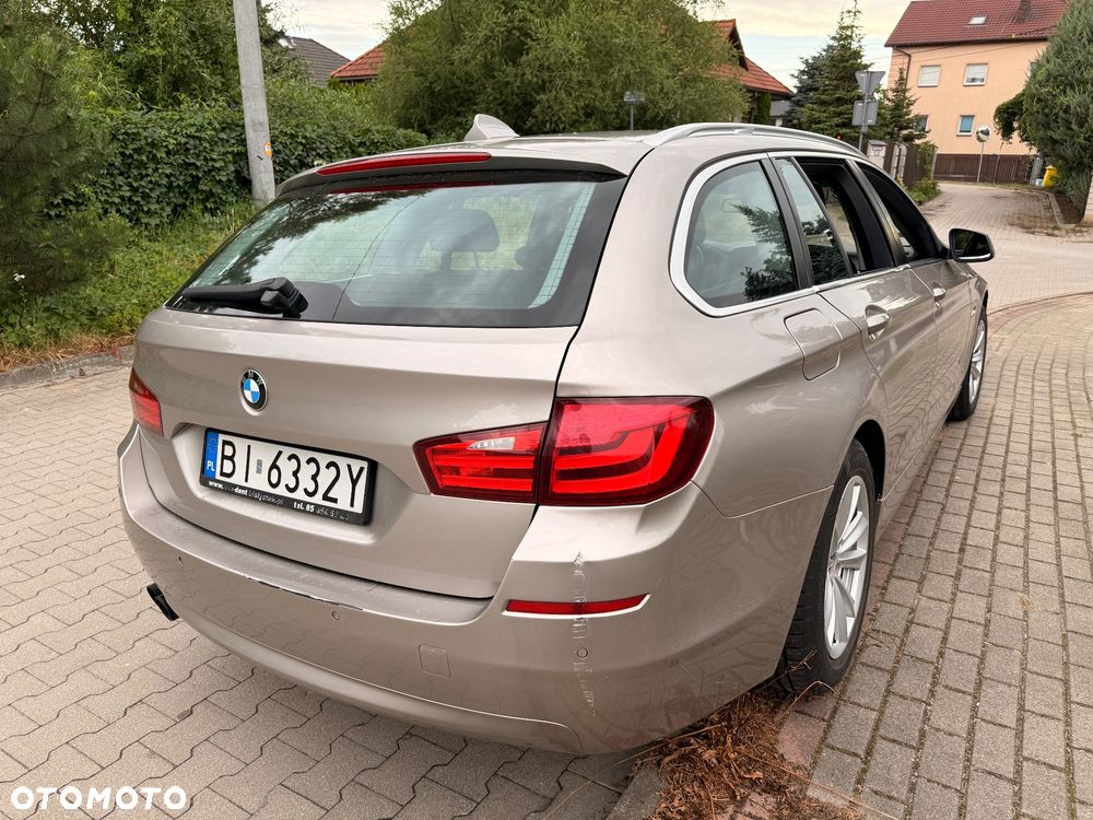BMW Seria 5 528i - 5