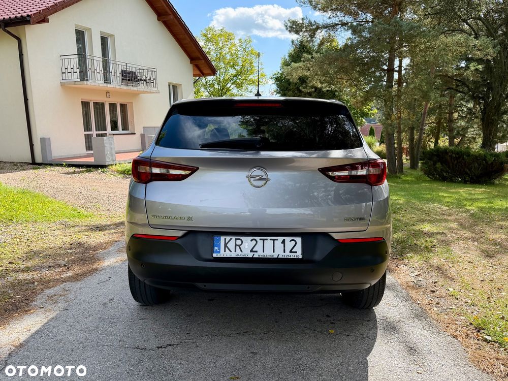 Opel Grandland X 1.2 T Enjoy S&S - 9